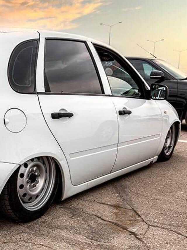 Foto de um carro rebaixado