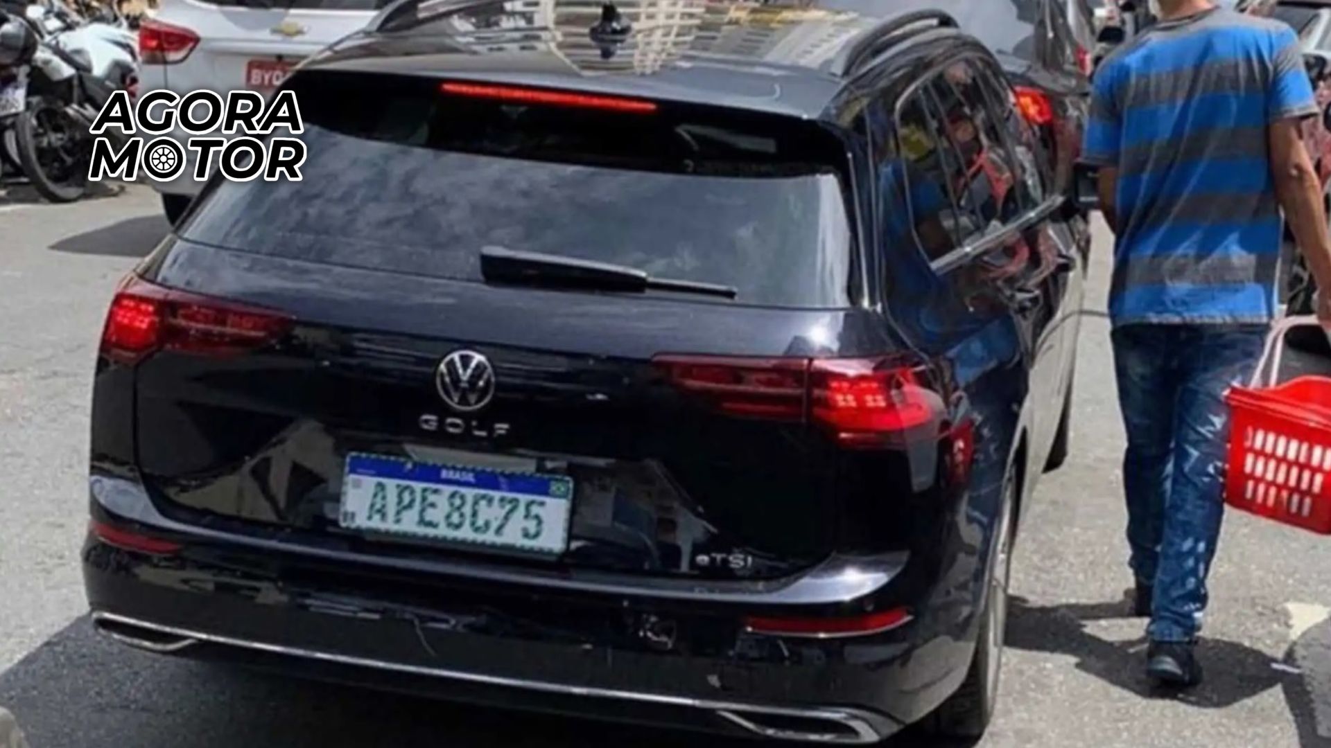 Foto do Golf Variant flagrado