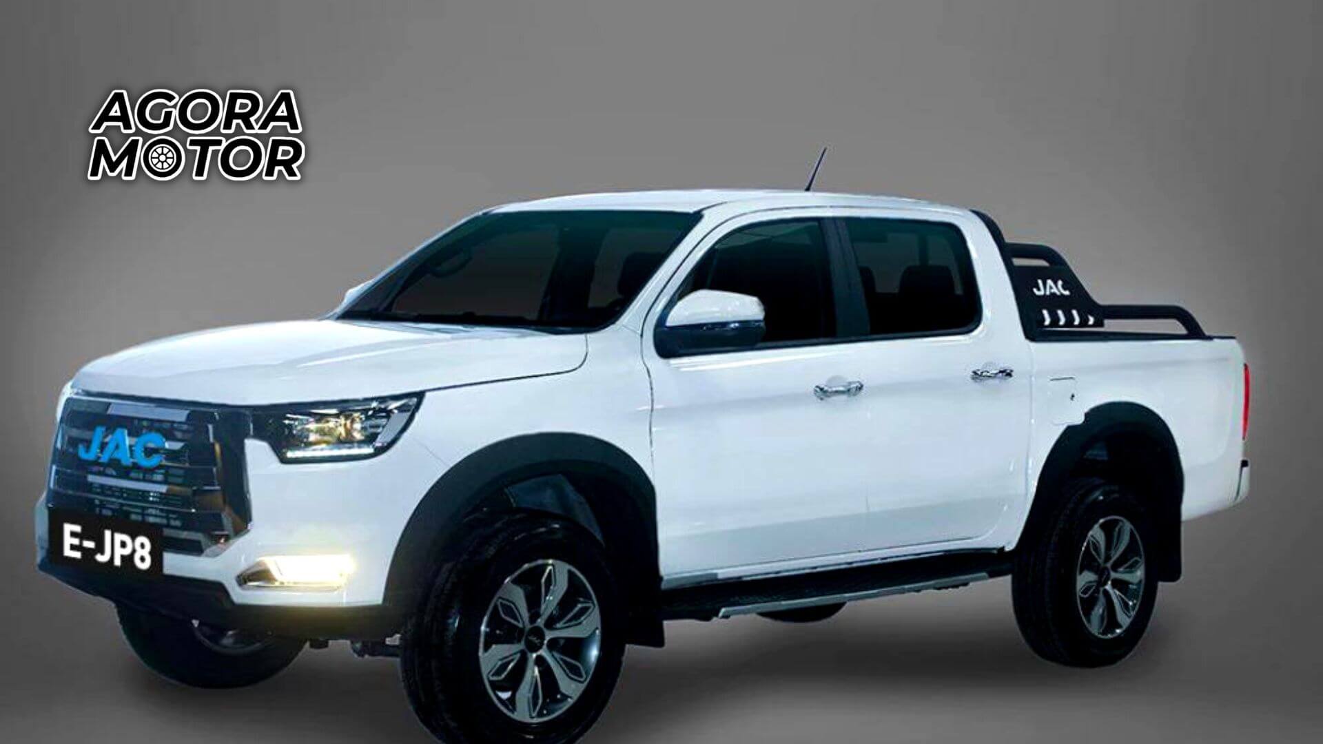 Foto de uma picape Jac e-JP8 2023