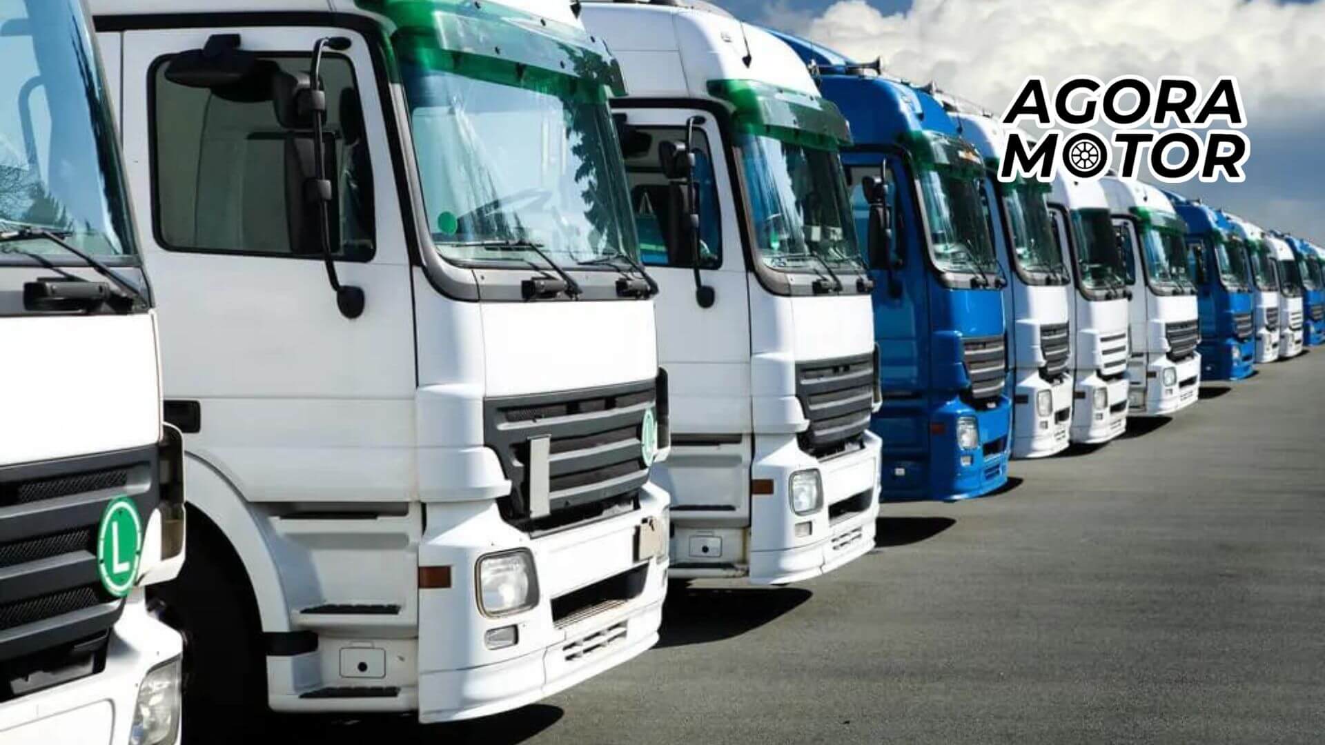 Foto de caminhões em locação