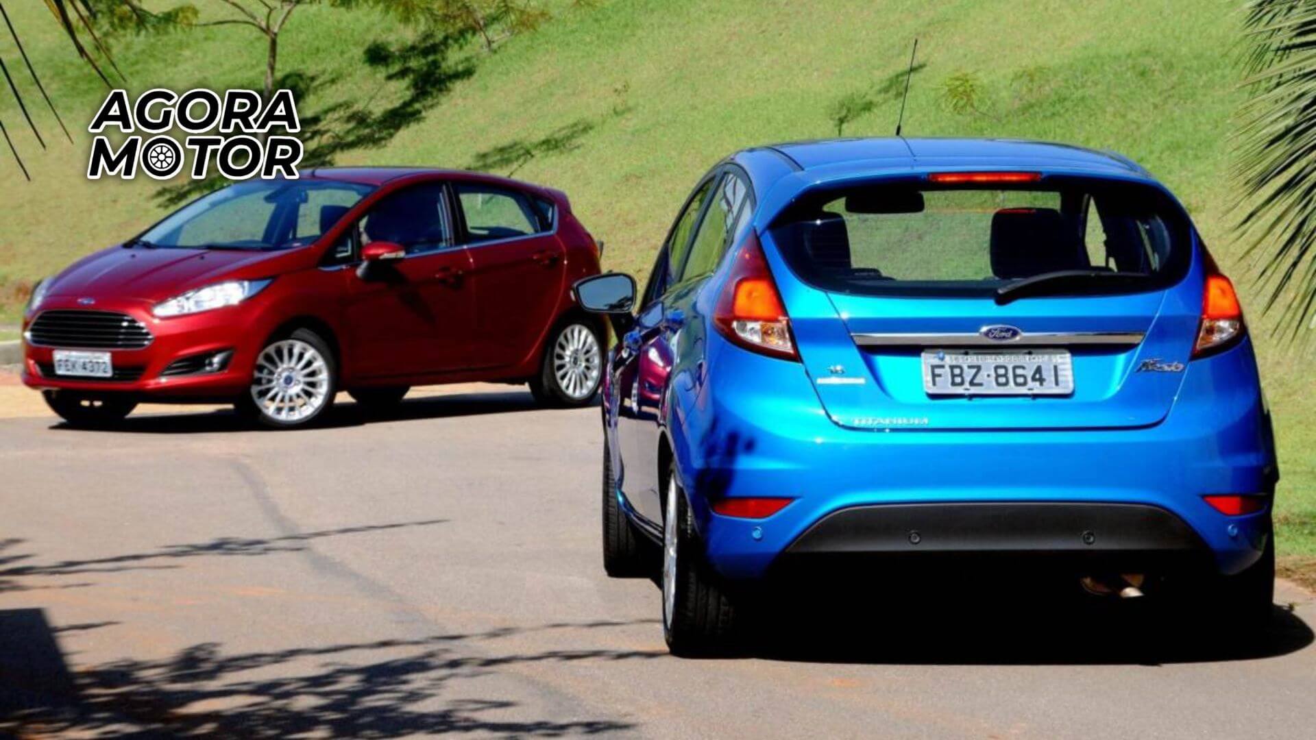 Foto de dois Ford New Fiesta, vendas de usados