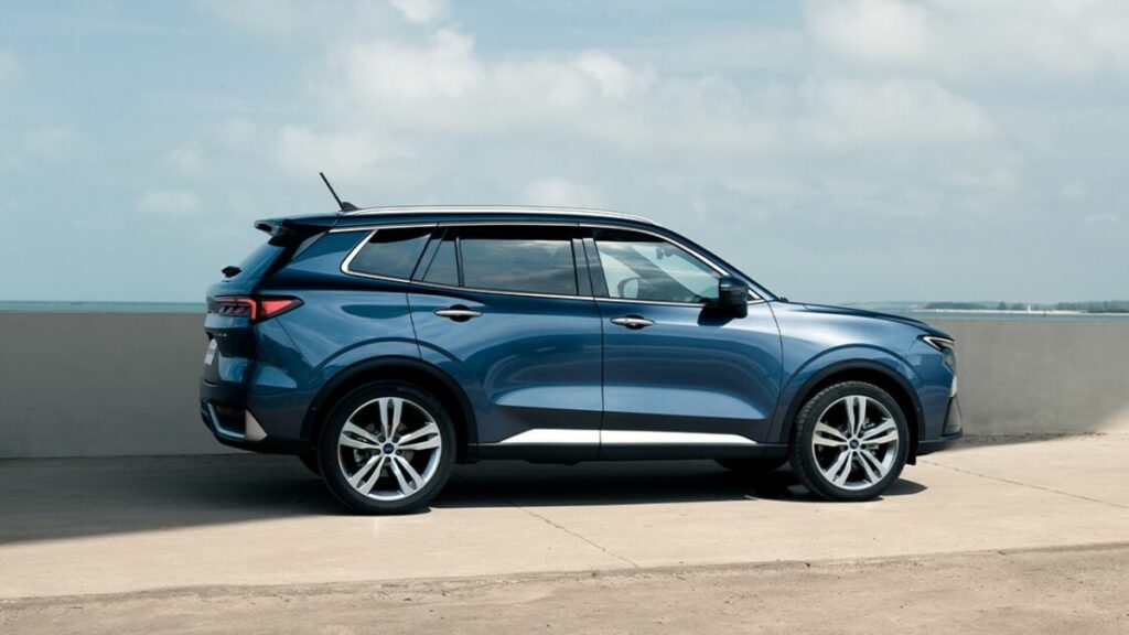Lateral do Ford Equator 2023.