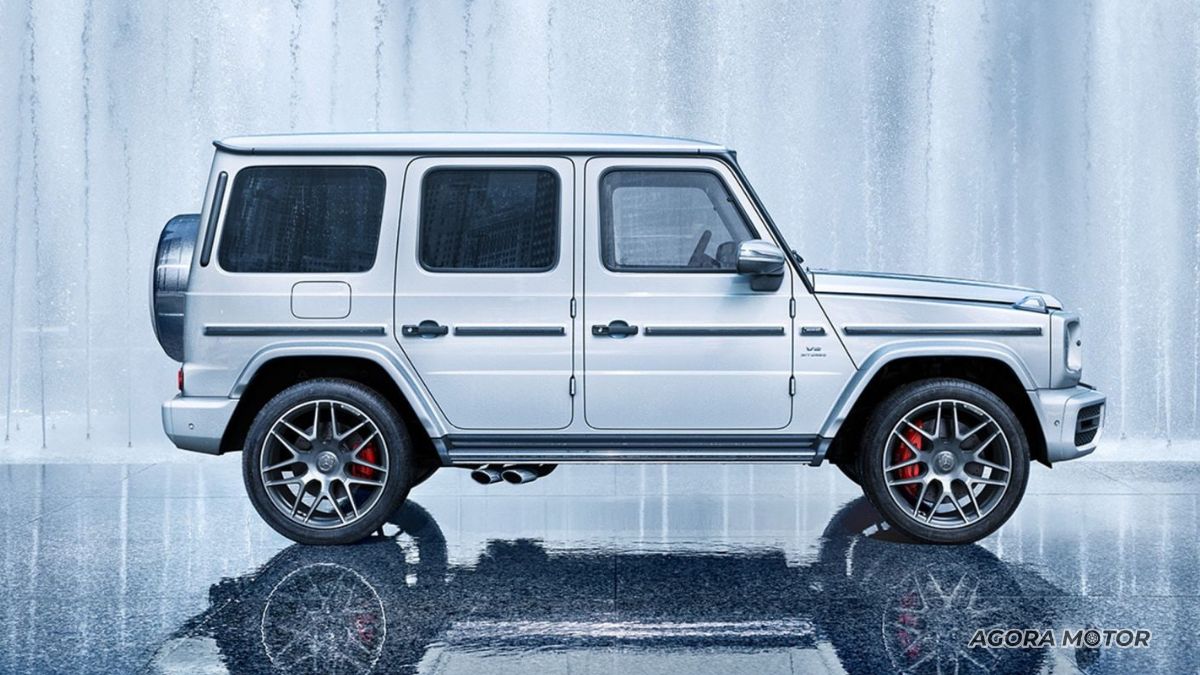 Lateral do G-63 2023.