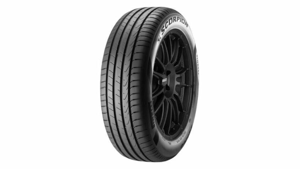 Pneu 225/70 R16 Scorpion HT Pirelli.