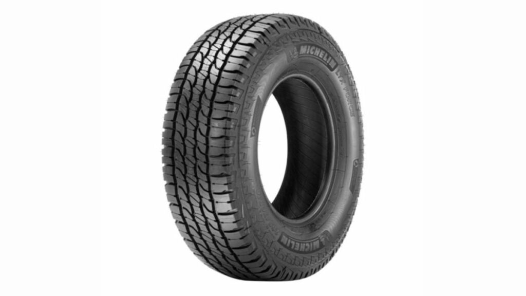 Pneu 235/70 R16 Michelin LTX Force 106T.