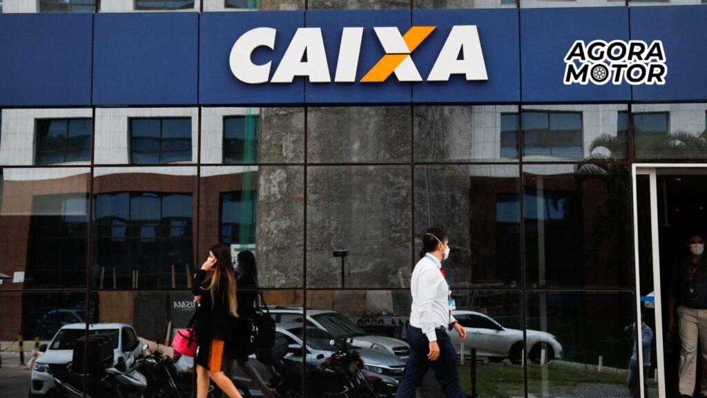 Foto da faxada da Caixa