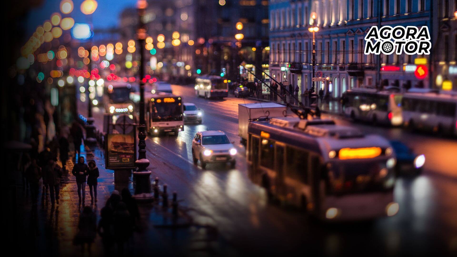 Foto de carros andando de noite, IPVA SP