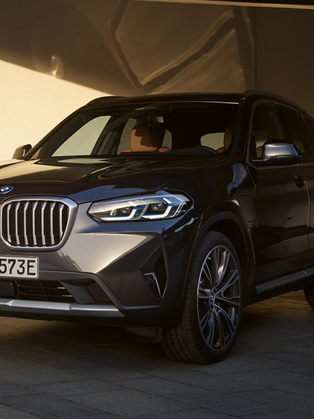 Frente da BMW X3 híbrida.