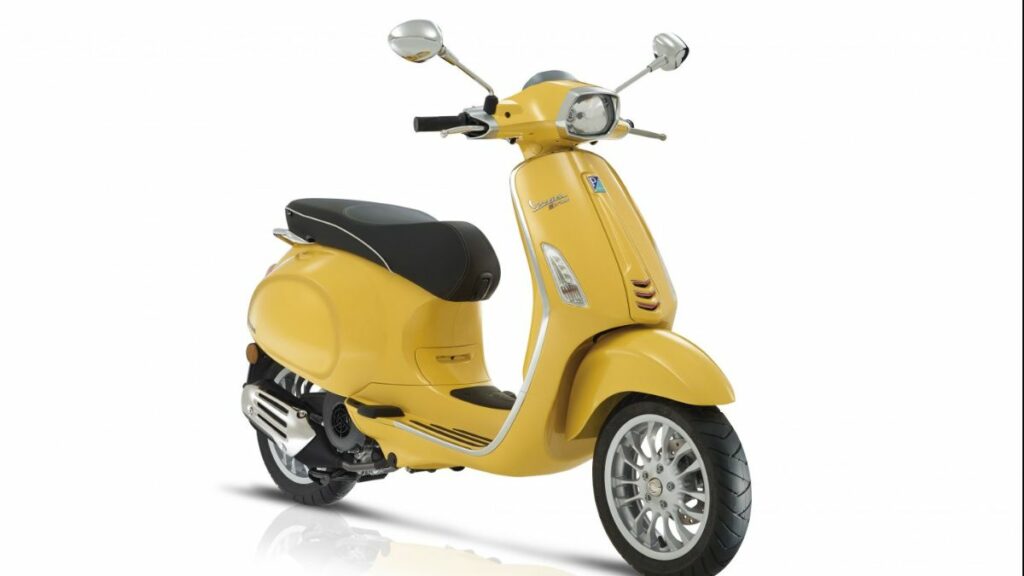 Piaggio Vespa 2023.