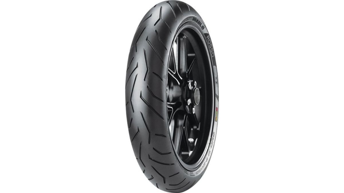 Pneu 120/70 R17 Pirelli Diablo Rosso II 58W Dianteiro.