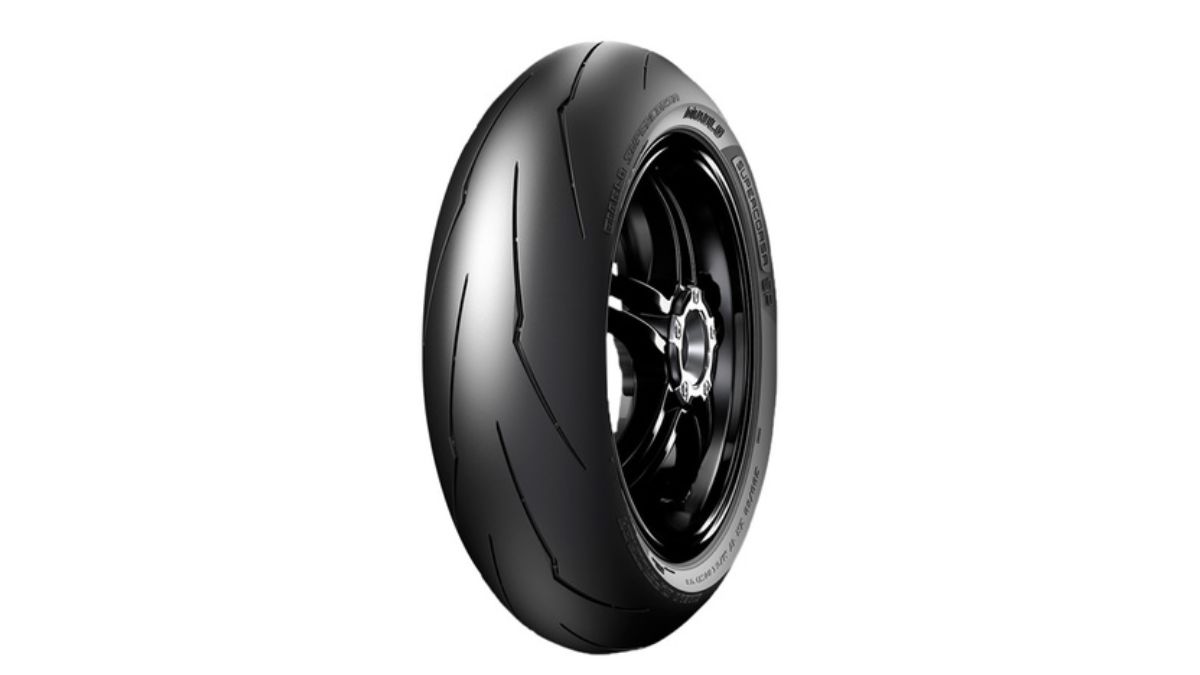 Um dos melhores pneus 190/50 R17, Pirelli Diablo Supercorsa SP V3 73W.