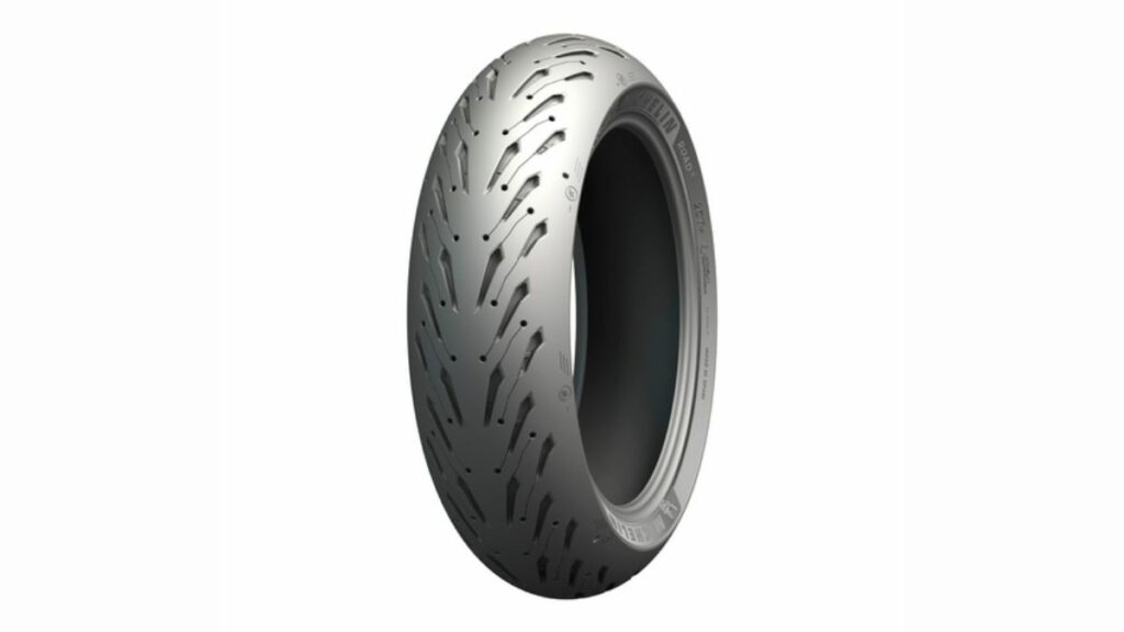 Um dos melhores pneus 190/55 R17, Michelin Road 5 Traseiro.