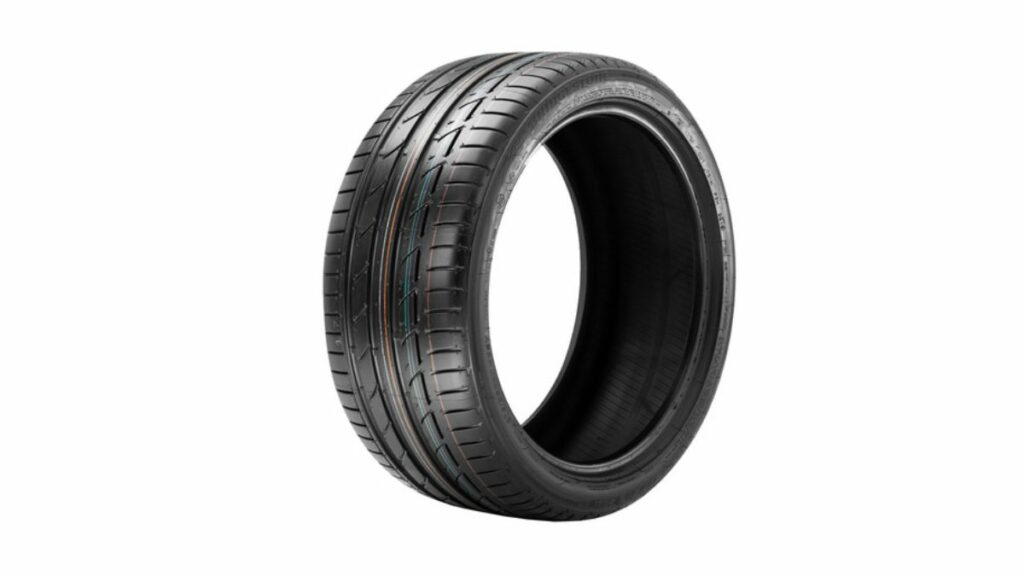 Pneu Bridgestone Potenza S001 245/35 R18 88Y.