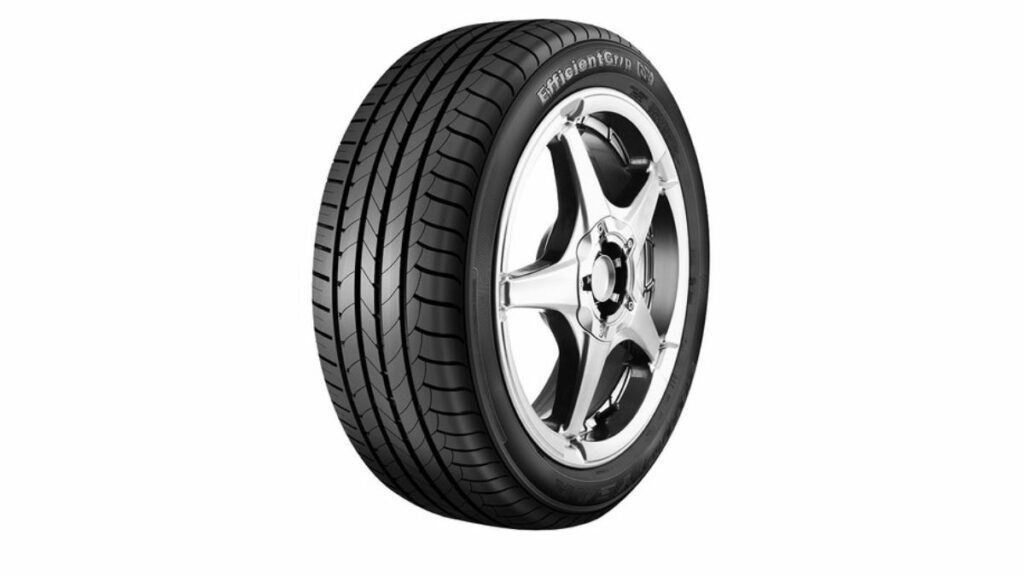 Um dos melhores pneus 225/45 R18.