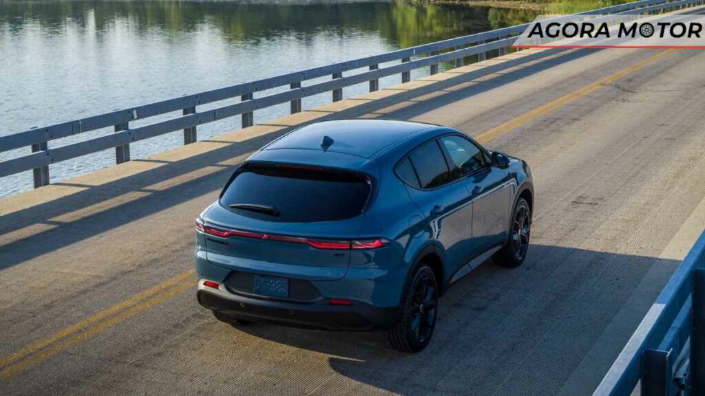 Traseiro do Dodge Hornet 2023