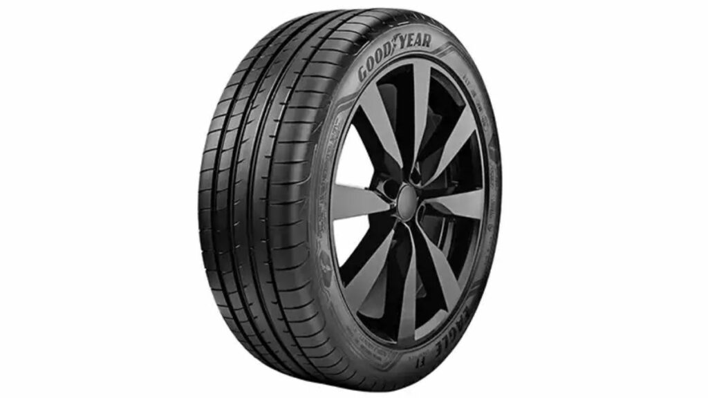 Modelo de pneu Eagle F1