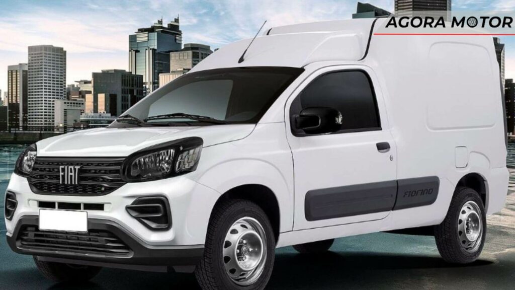 Foto da lateral de uma Fiorino 2023