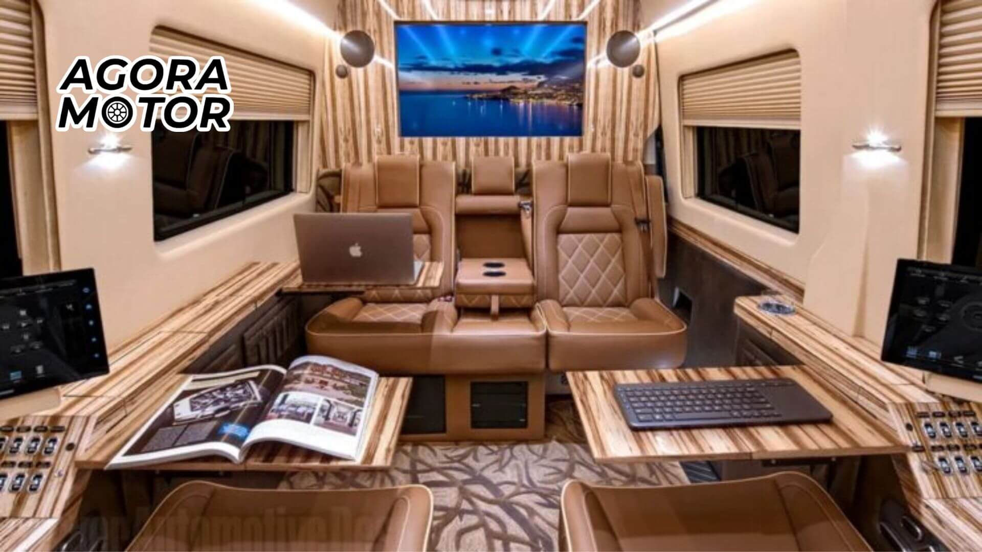 Foto do interior de uma JetVan