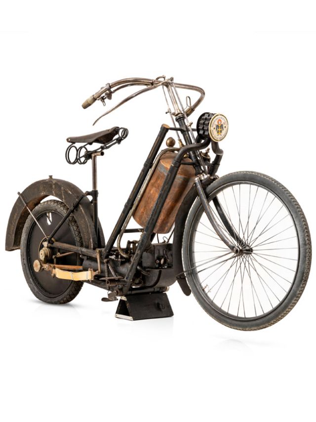 Moto leiloada pelo maior valor do mundo: Harley Strap Tank 1908