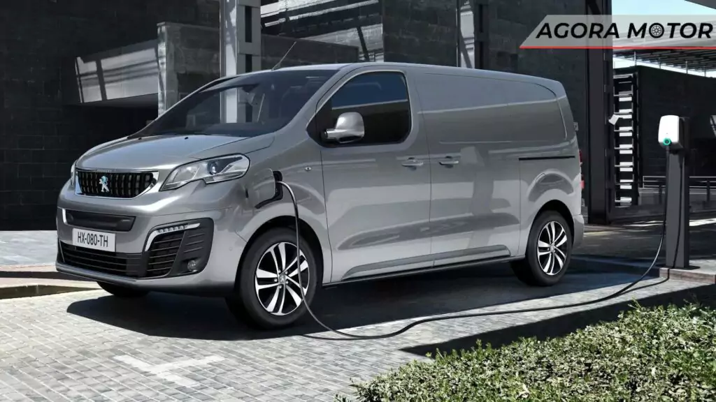 Foto de um Peugeot e-Expert 2023, um dos carros da Peugeot 2023