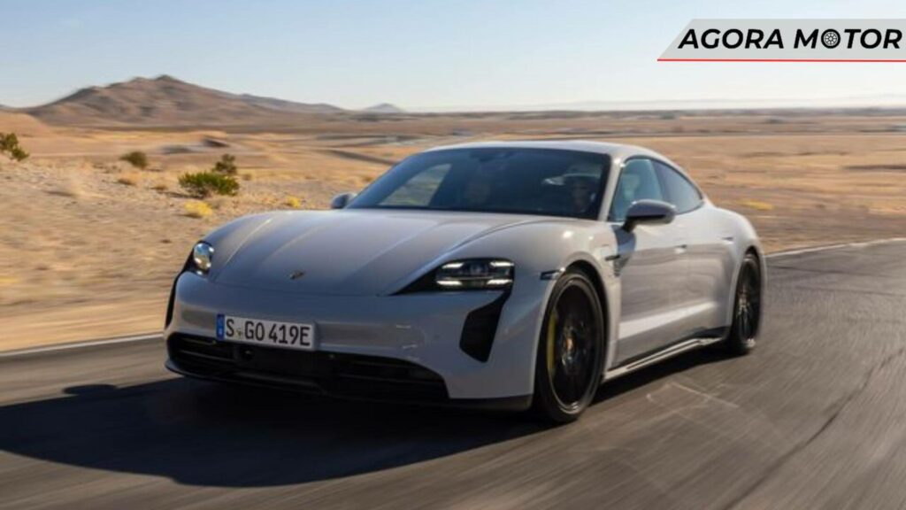 Foto de um Porsche Taycan 2023