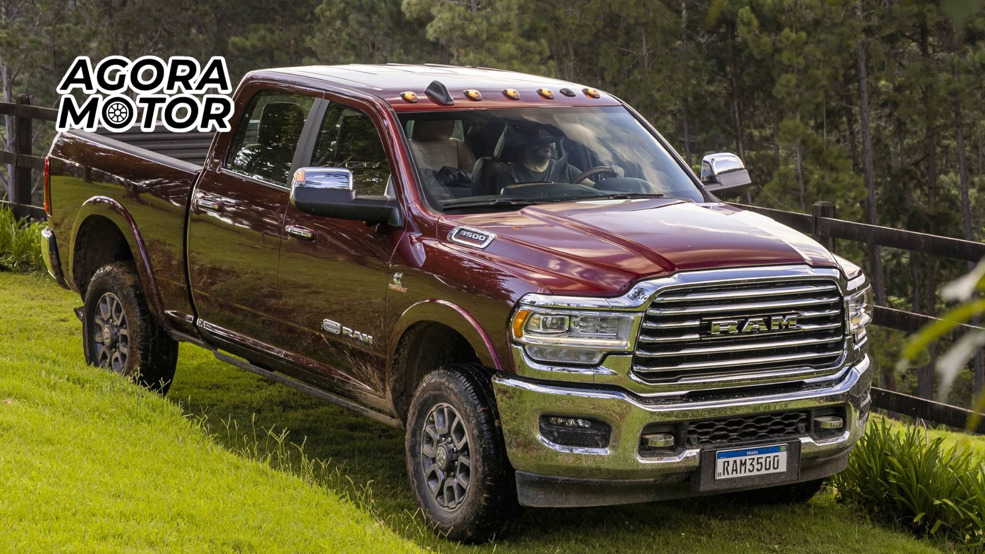 Foto de uma RAM 3500 2023, carros da RAM 2023
