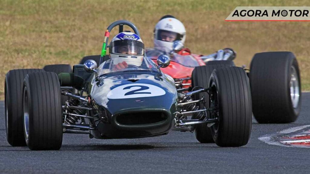 Bandidos tentaram roubar carro de corrida Brabham BT21 com câmbio manual e falharam miseravelmente