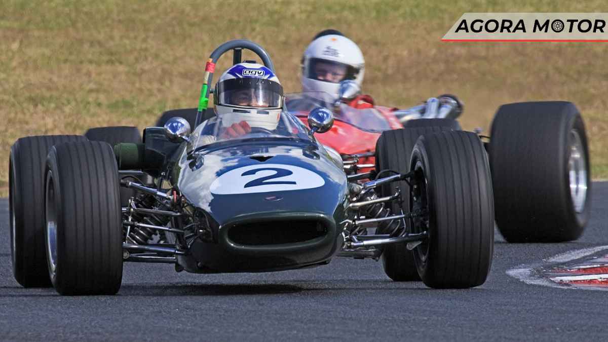 Bandidos tentaram roubar carro de corrida Brabham BT21 com câmbio manual e falharam miseravelmente