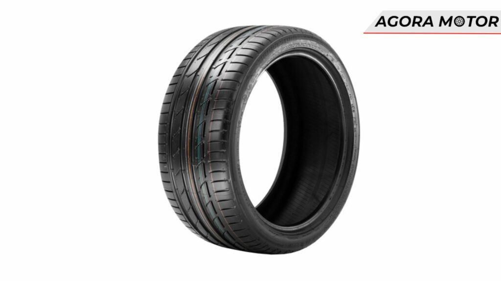 Bridgestone Potenza S001.