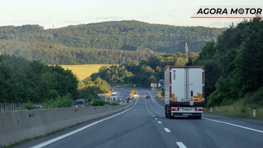 Japão está recebendo pista exclusiva para caminhões autônomos. Fonte/Reprodução: Original