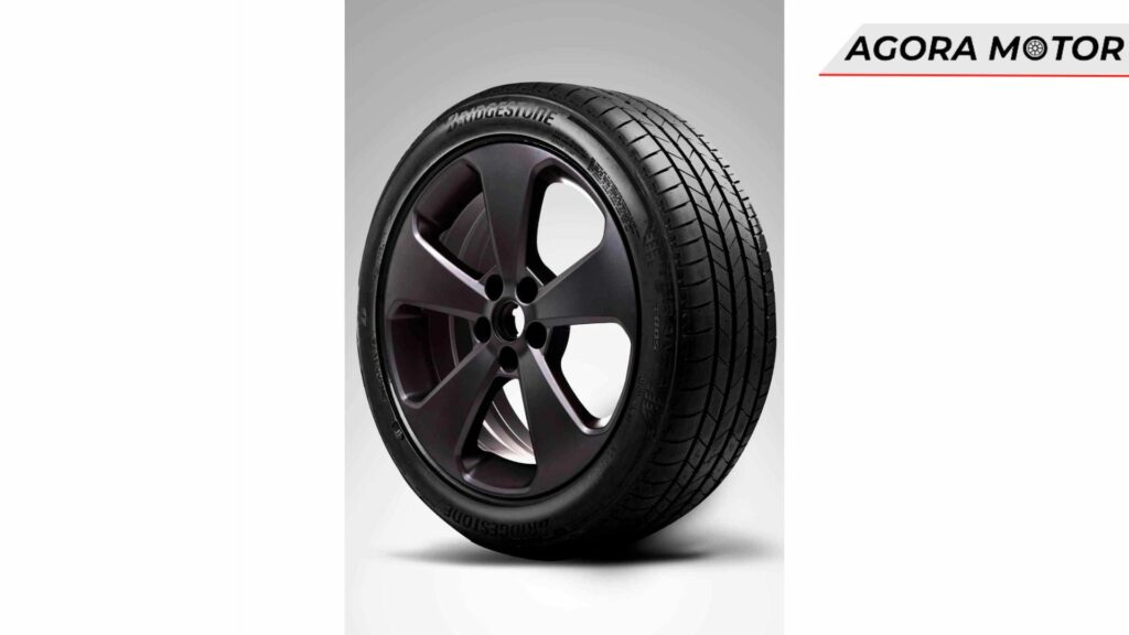 Pneu Bridgestone Turanza T005 285/35 R20 104Y.