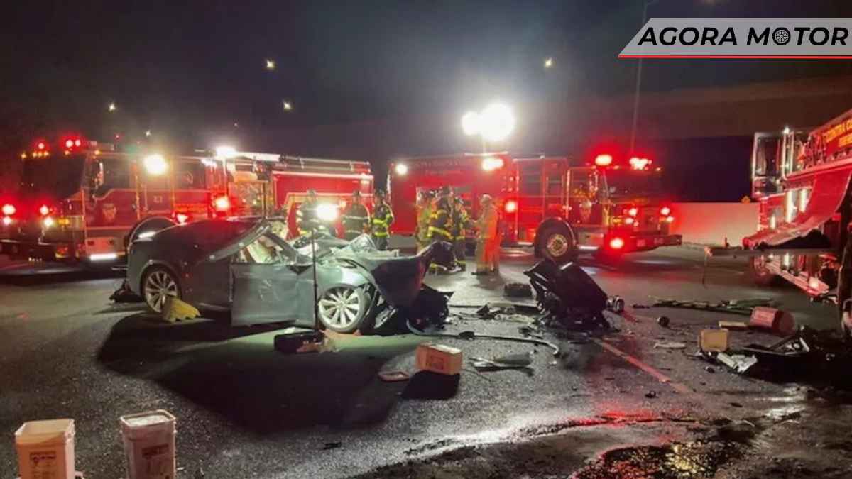 Tesla Model S bate em caminhão dos bombeiros parado: suspeita de que o piloto automático estava ligado
