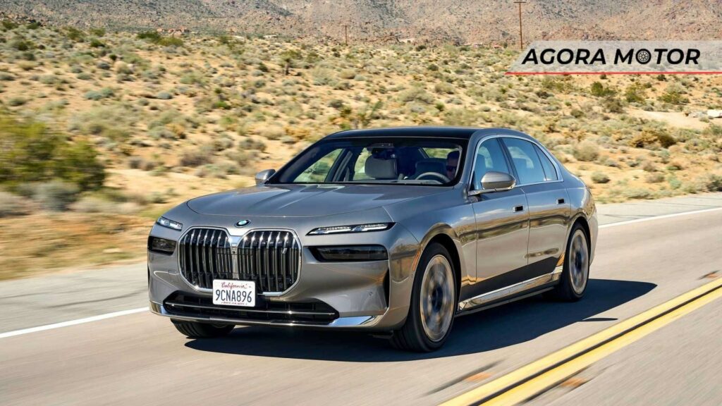 Foto frontal de uma BMW I7 2023