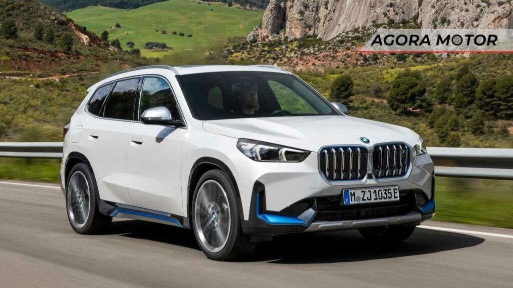 Foto de uma BMW iX1 2023