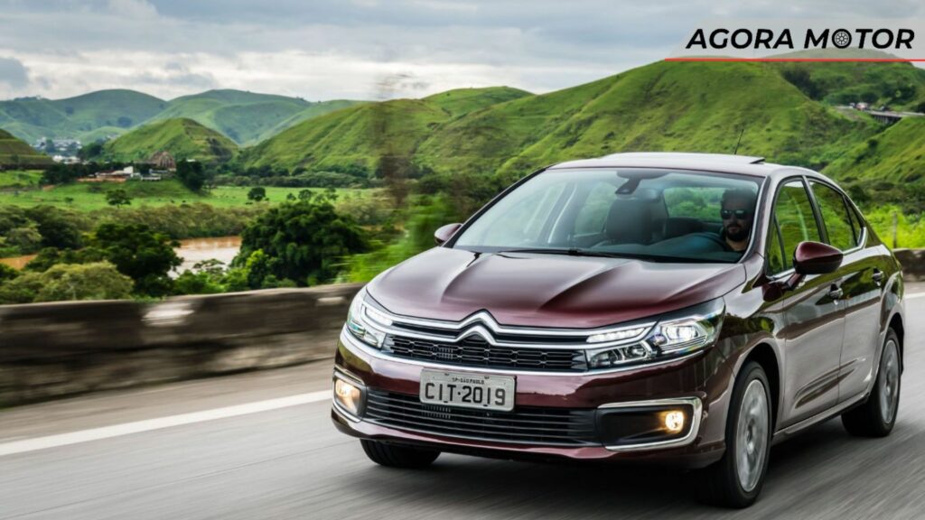 Foto de um Citroën C4 Lounge