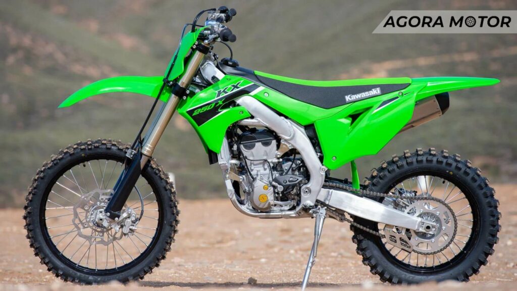 Foto de uma KX250X 2023