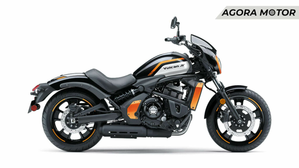 Foto de uma Kawasaki Ninja Vulcan Cafe 2023