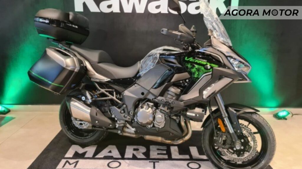 Foto de uma Kawasaki Versys 1000 2023