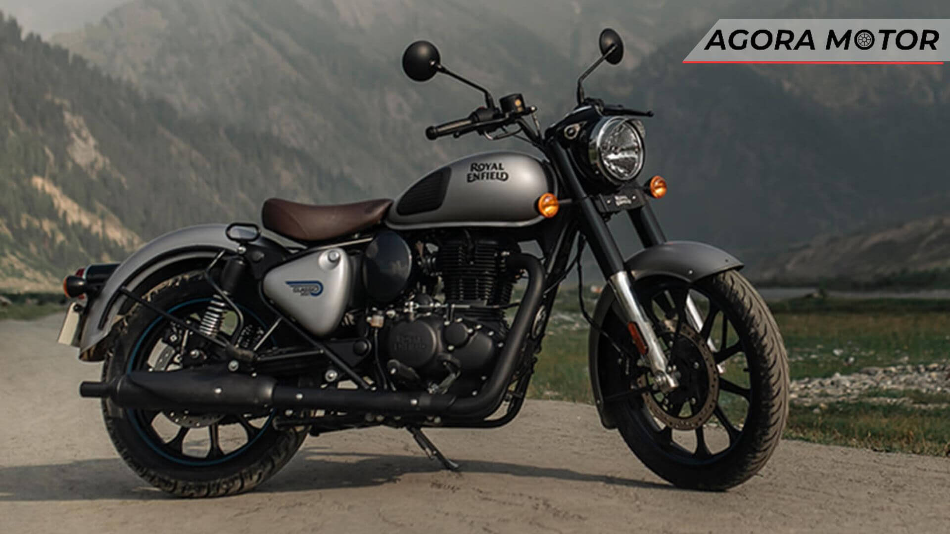 Foto de uma Royal Enfield Classic. Uma das motos da Royal Enfield em 2023.