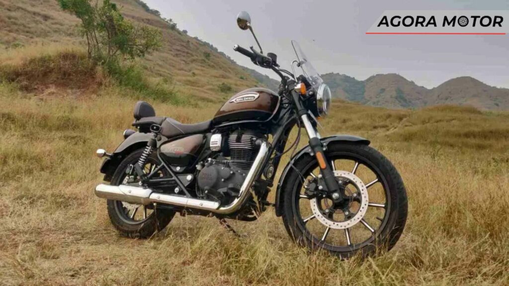 Foto de uma Royal Enfield Meteor 2023