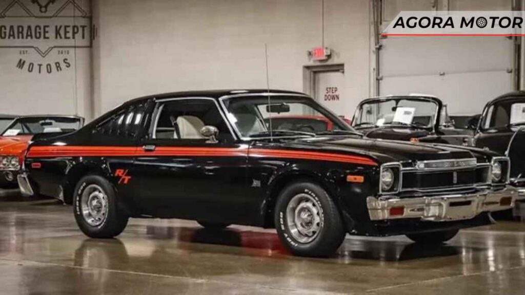 Mas em 1979, o motor foi reduzido ainda mais para um V8 de 5,2 litros, que produzia apenas 120 cv. A combinação de motores V8 atrofiados e com pouca potência, qualidade de construção que foi prejudicada ao longo do tempo devido à busca por leveza e uma notoriedade por ter problemas fatais de ferrugem torna este Road and Track especial, melhor deixar para os loucos.