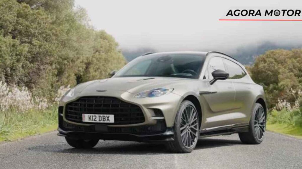 Aston Martin DBX 707 – 542 cv