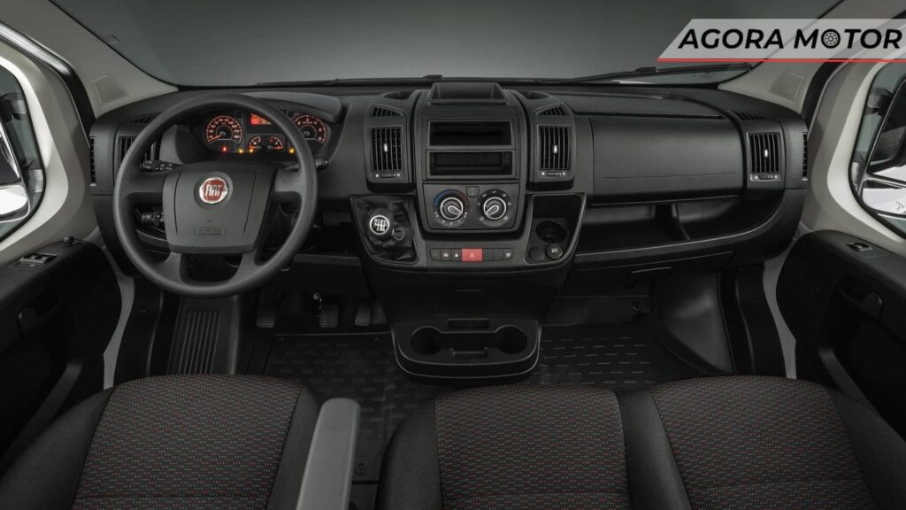 Painel do Fiat Ducato.