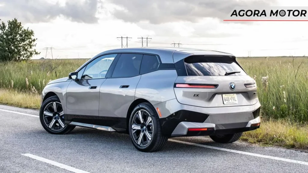 BMW aumentou as vendas de carros totalmente elétricos em 83% no primeiro trimestre de 2023