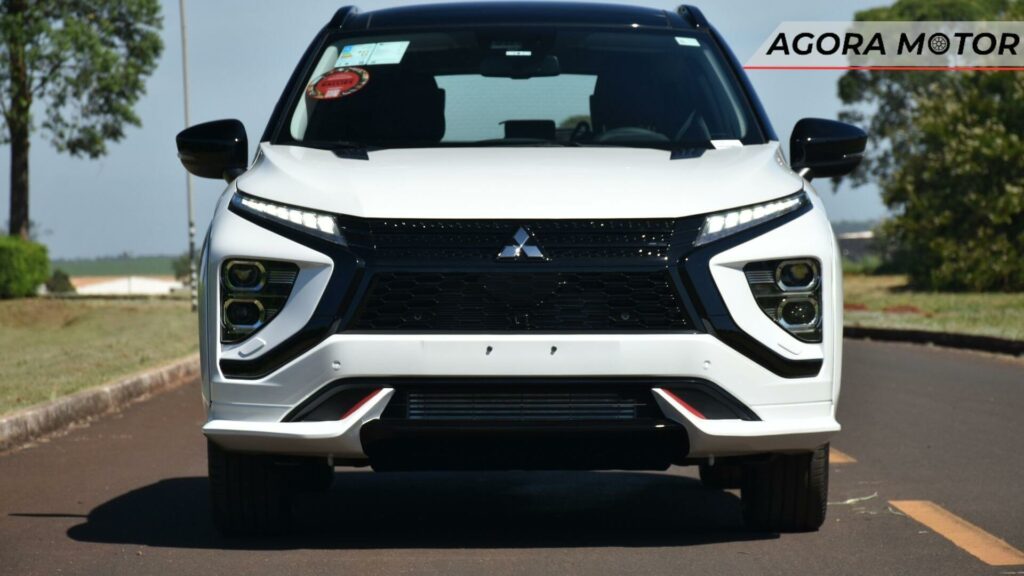 Frente do Eclipse Cross Sport 2024