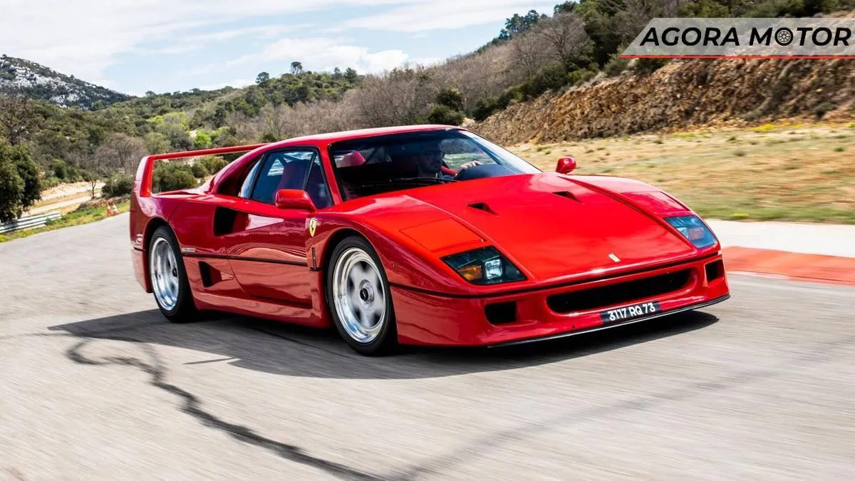 Ferrari F40 que já foi de Alain Prost será leiloada Ferrari F40 que já foi de Alain Prost será leiloada