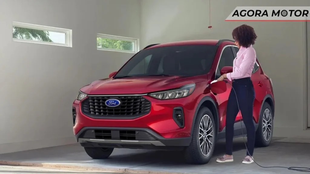 Ford Escape Plug-In Hybrid 2023 é SUV ridiculamente subestimado