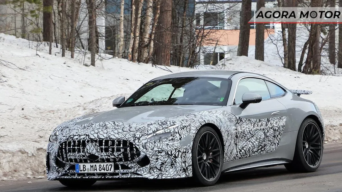 Mercedes-AMG GT 2024 é flagrado em testes: o que sabemos até agora Mercedes-AMG GT 2024 é flagrado em testes: o que sabemos até agora
