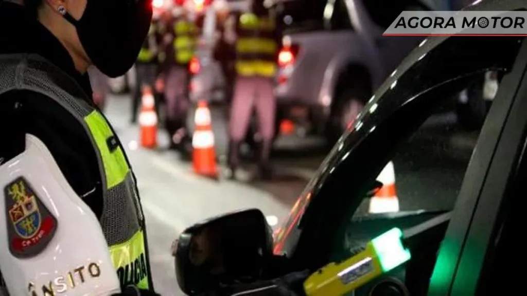 Motorista flagrado na blitz da Lei Seca pode continuar dirigindo?