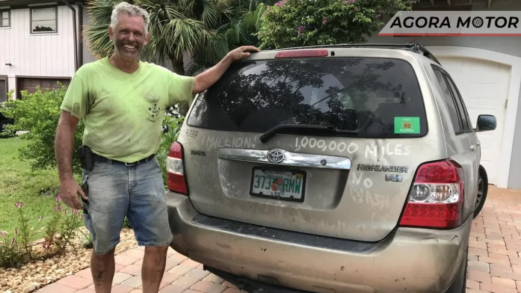 Motorista de Highlander com 1 milhão de milhas perde carro em tornado e tem grata surpresa da Toyota